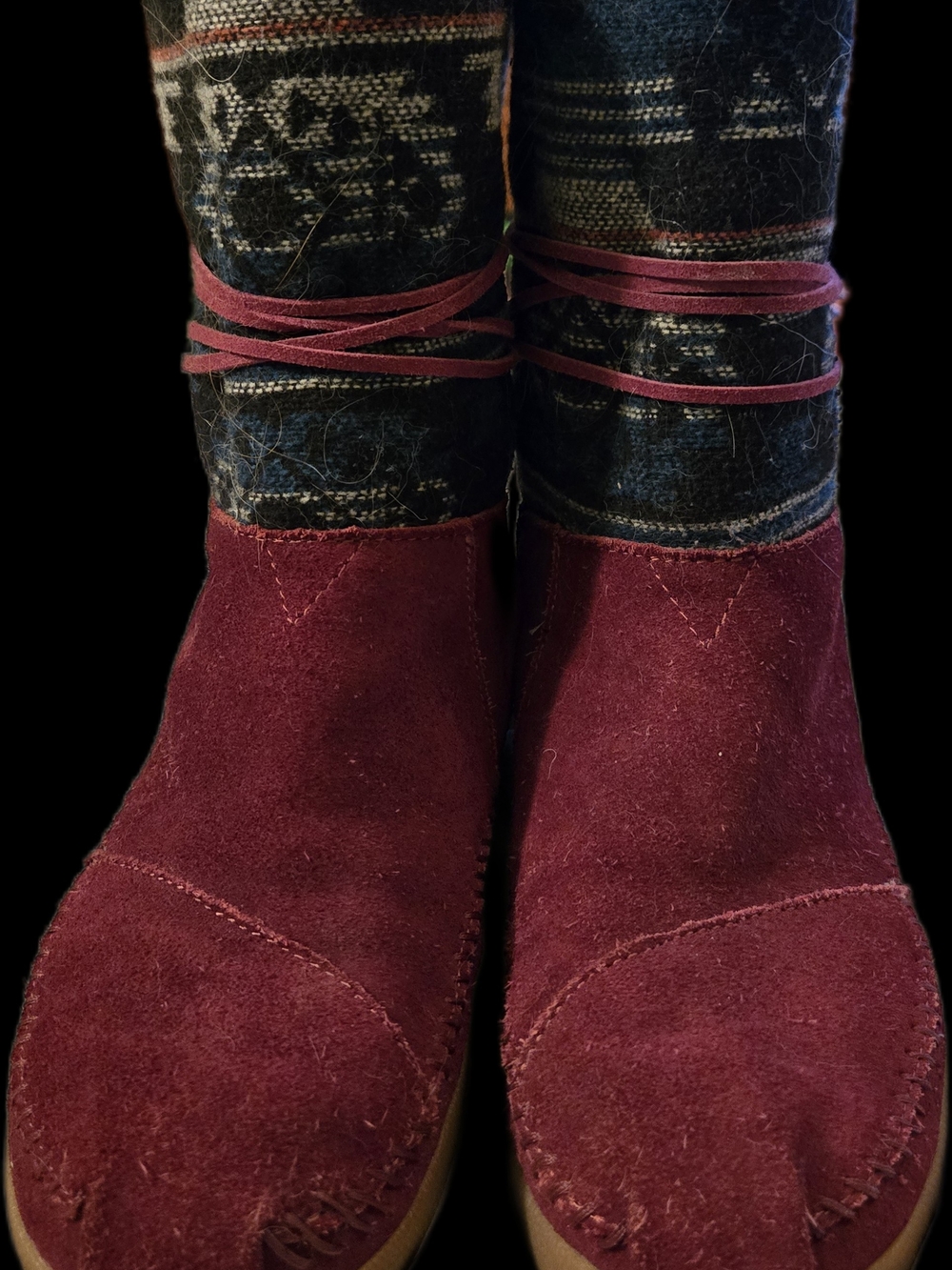 TOMS Burgundy Suede Ankle Boots, Knit Patterned Shaft. Used, Great Condition. W8